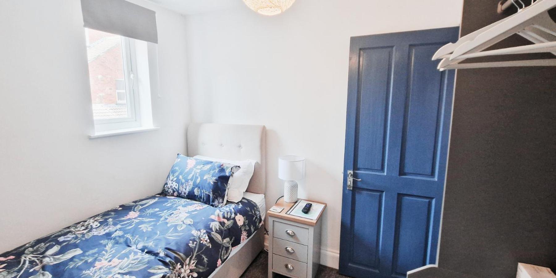 Single Room In Modern House Near Νότιγχαμ Εξωτερικό φωτογραφία