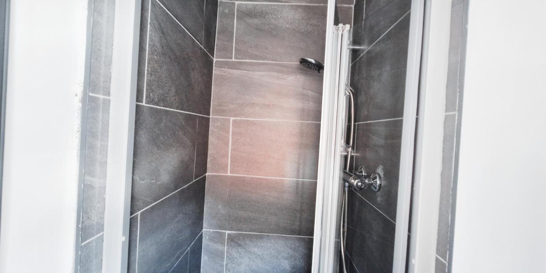 Single Room In Modern House Near Νότιγχαμ Εξωτερικό φωτογραφία